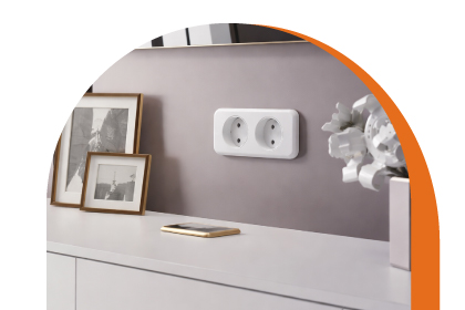 Накладные розетки и выключатели МАКЕЛ IP44/IP55 в интерьере