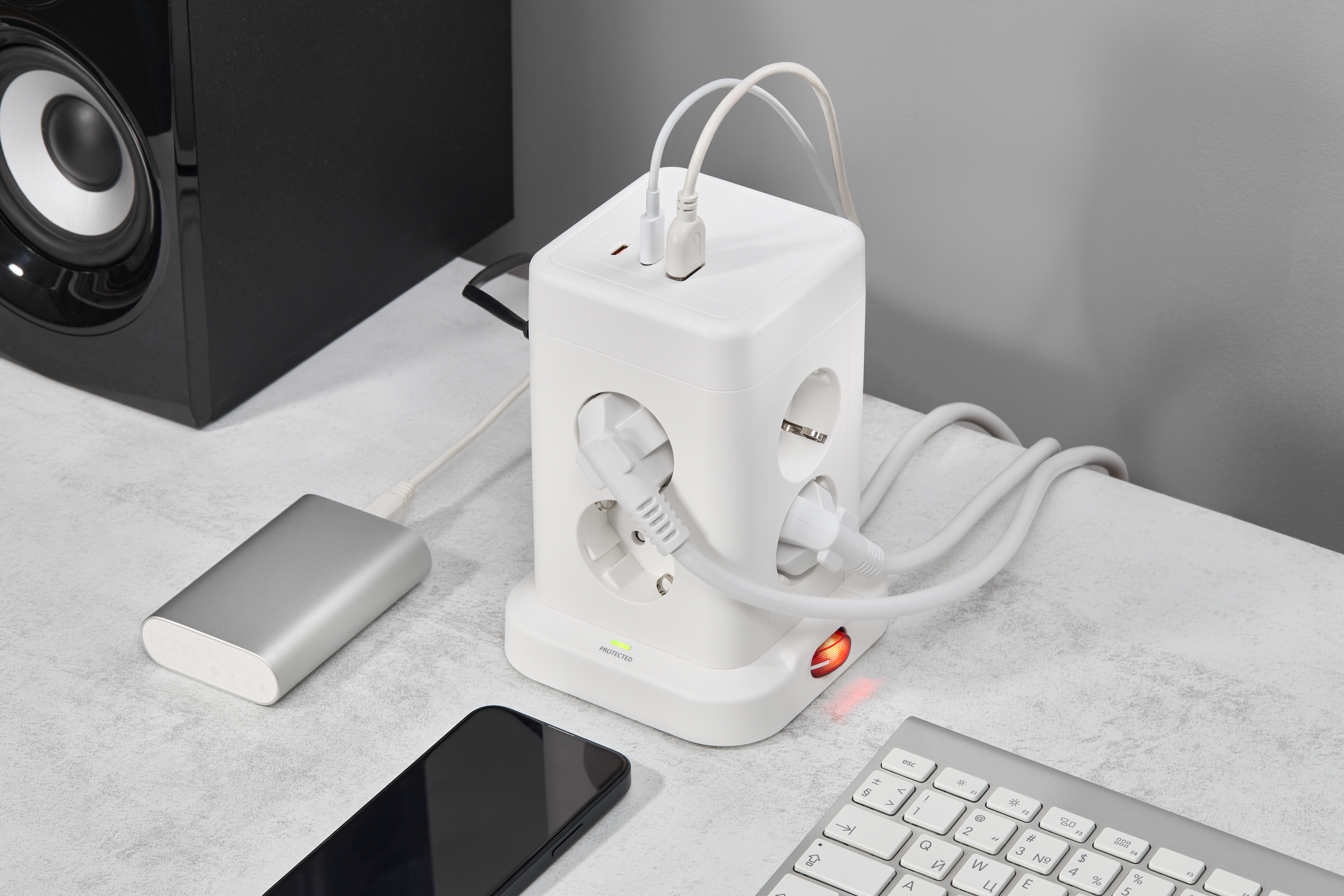 Удлинитель DOMINIC У08K 1,5м 3х1мм2 USB A+C 20Вт белый IEK во Владивостоке