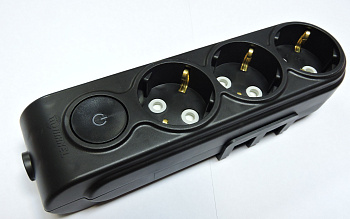 Колодка 3 места 16А 3,5кВт выключатель с з/к черная MAKEL во Владивостоке