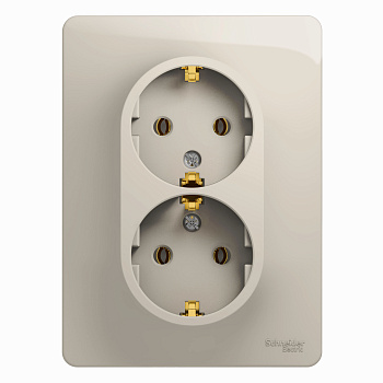 Розетка двойная Glossa SE с заземлением молочная в сборе во Владивостоке