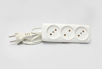 Удлинитель ЭКОНОМ Р16-010 6А 3 гн ШВВП 2х0,75 (5м) во Владивостоке