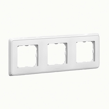 Рамка тройная CARIVA Legrand белая во Владивостоке