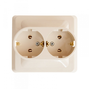 Розетка двойная ЭТЮД SE с заземлением крем во Владивостоке