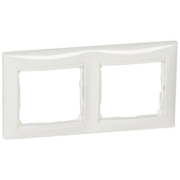 Рамка двойная VALENA Legrand белая во Владивостоке