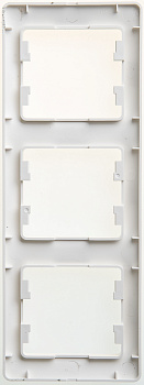 Рамка 3ая вертикальная Glossa перламутр во Владивостоке